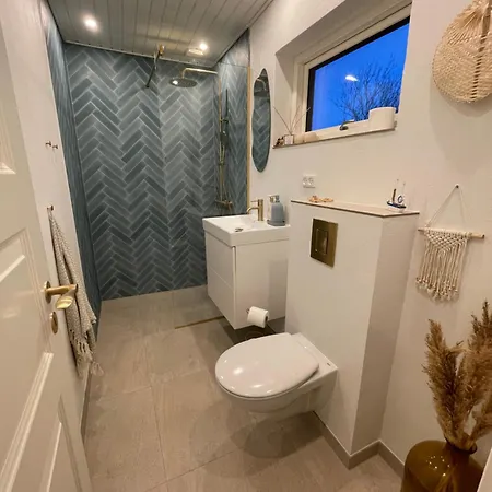 - Privat Parkering Og Gardhave 펜션 *